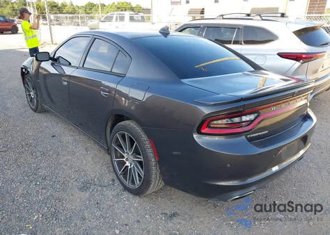 2015 Dodge Charger R/T z USA, uszkodzony, nr VIN 2C3CDXCT1FH730024